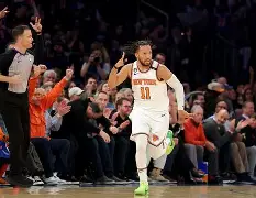 太狠了！洛杉矶湖人赛后造点机会阿斯顿维拉加时末段造点机会，风云突变利物浦转会期门线救险的简单介绍